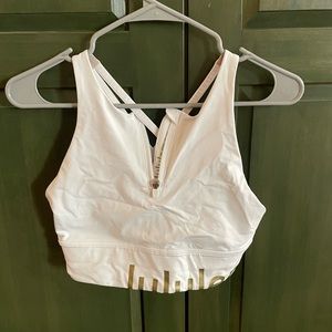 Lululemon sports bra size 8